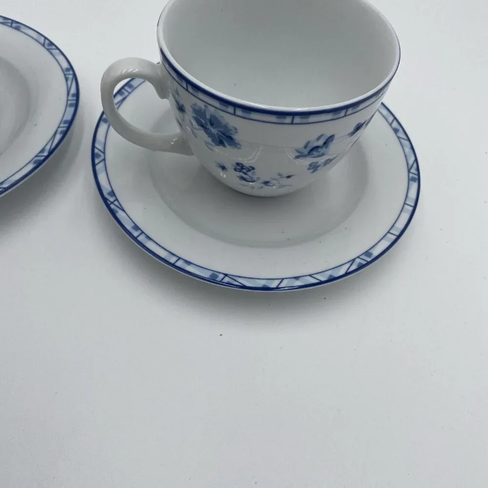 Laura Ahsley Cup Suacer Cereamic Set 4 Dishes Blue White Floral Cottage